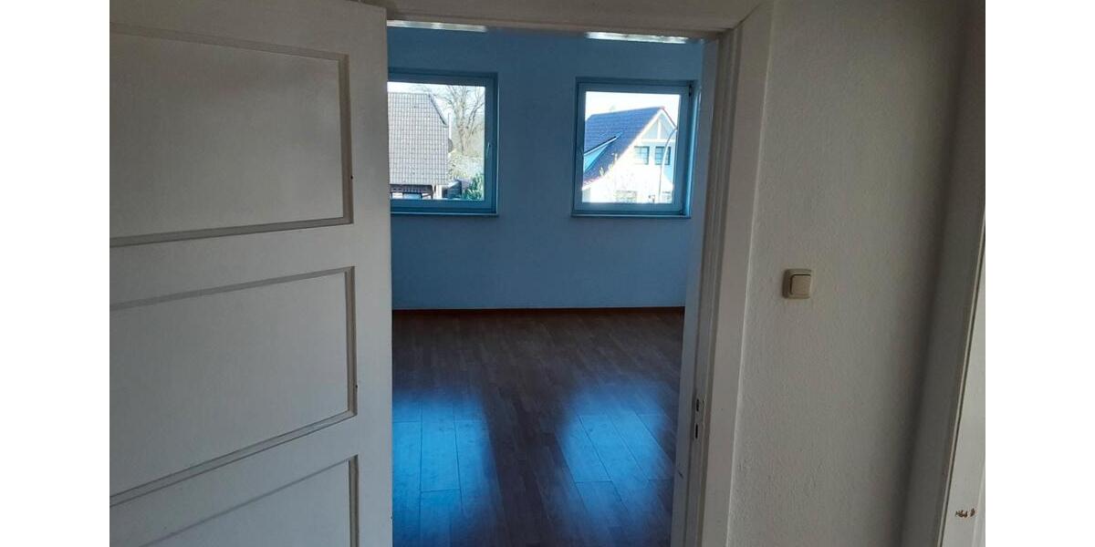 Etagenwohnung Schwarzenbek - 5.5 Zimmer, 160 m&sup2;, 1.400&euro; | Angebot:26237319