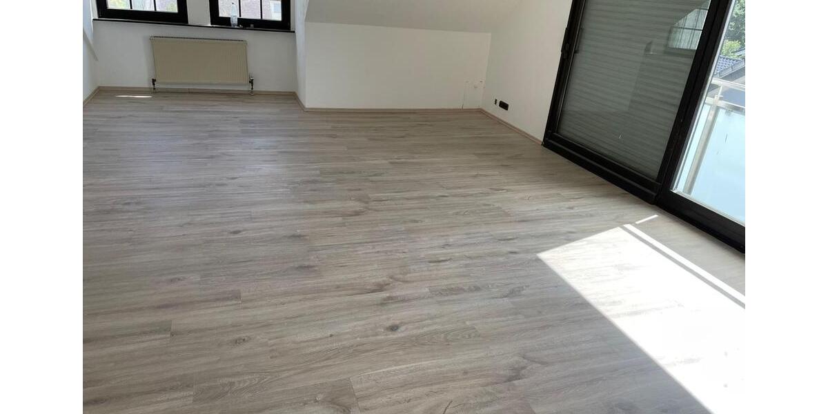 Dachgeschoßwohnung Selters (Westerwald) - 3 Zimmer, 65 m&sup2;, 600&euro; | Angebot:26074134