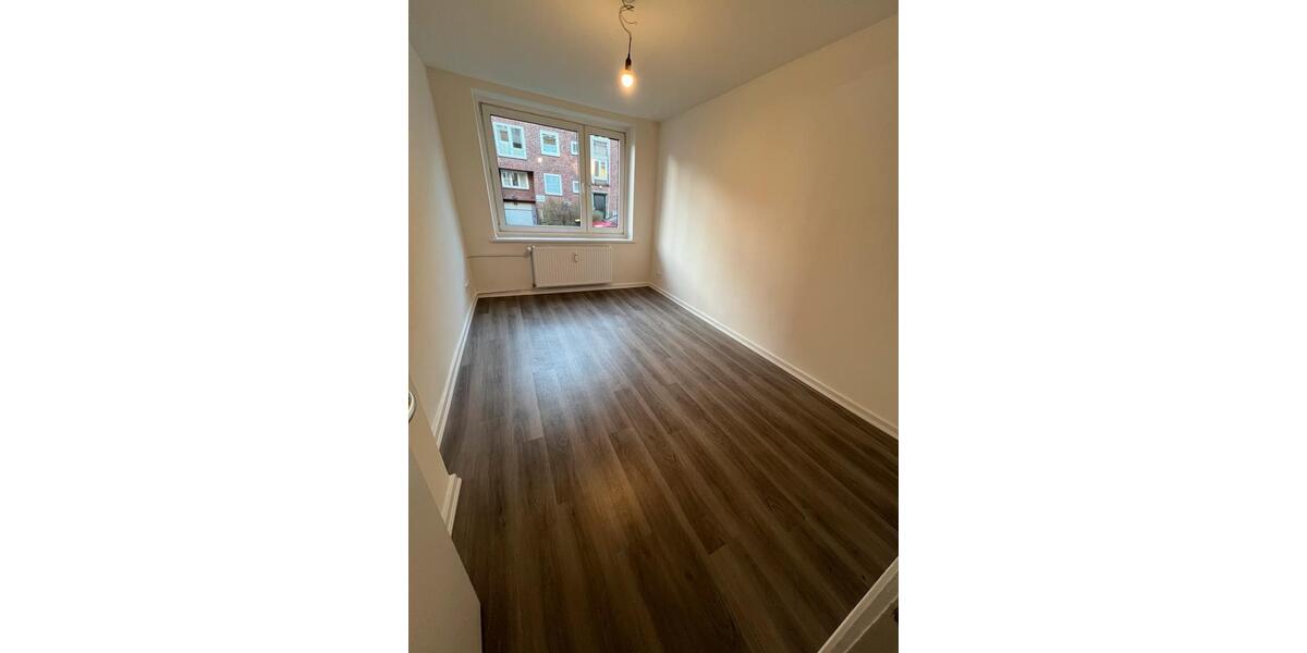 Erdgeschoßwohnung Hamburg Wandsbek - 3 Zimmer, 77 m&sup2;, 1.150&euro; | Angebot:26675218