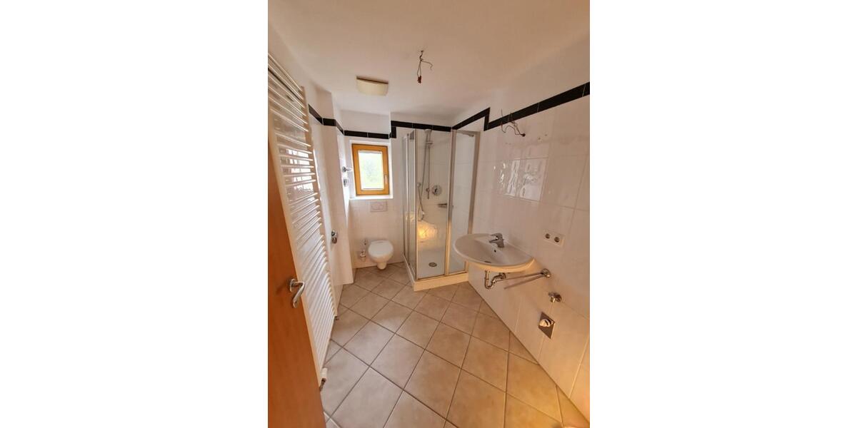 Etagenwohnung Sauerlach - 2.5 Zimmer, 69 m&sup2;, 1.090&euro; | Angebot:26290879