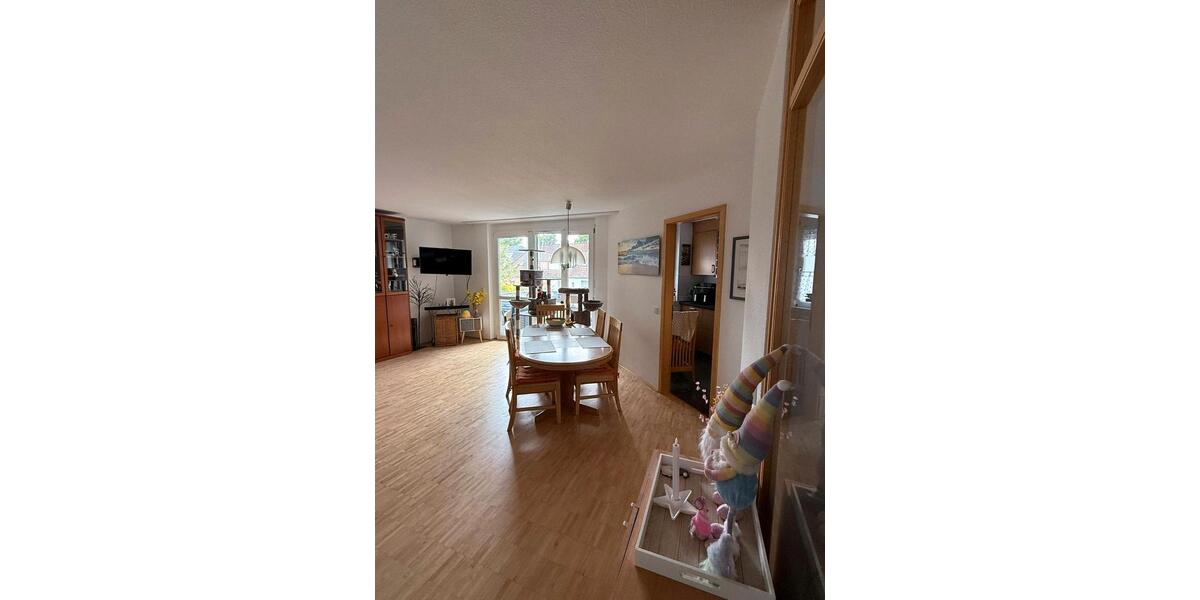 Erdgeschoßwohnung Wülfrath - 4 Zimmer, 108 m&sup2;, 1.550&euro; | Angebot:26623811