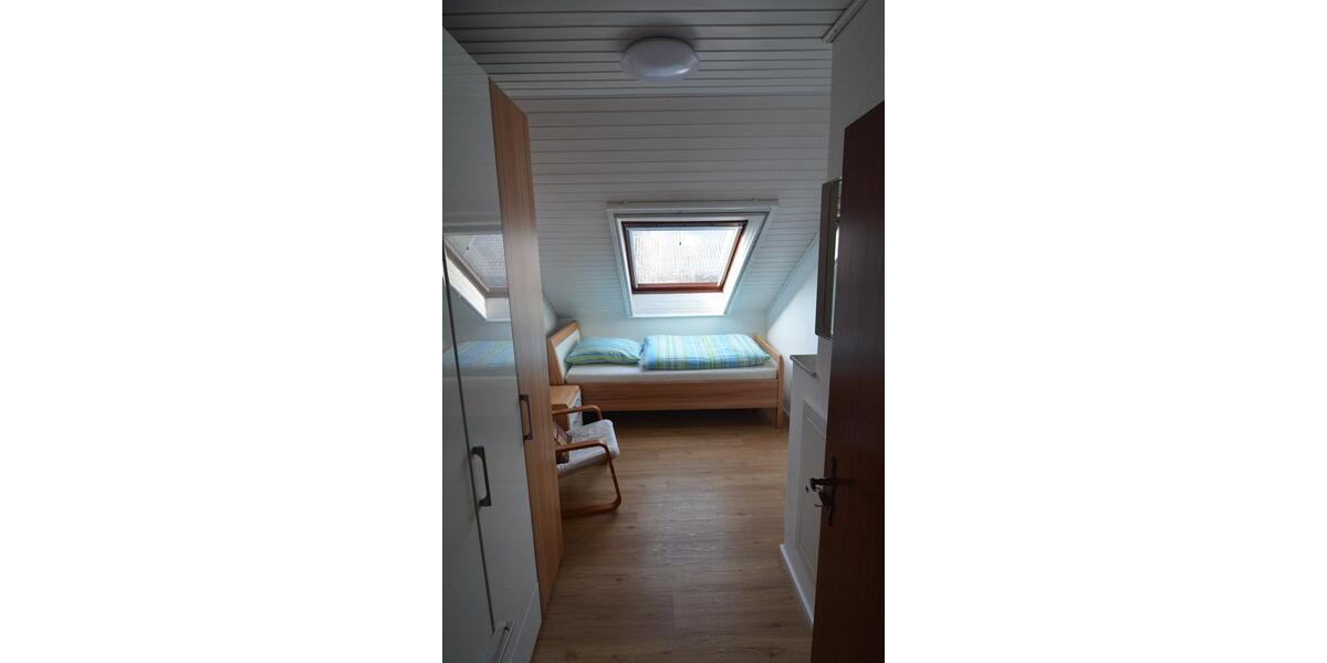 Wohnen auf Zeit Biberbach - 4 Zimmer, 60&euro; | Angebot:22865107