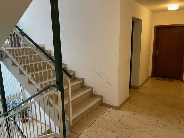 2-Zimmer-Wohnung (mit Wintergarten und Tiefgaragenstellplatz)