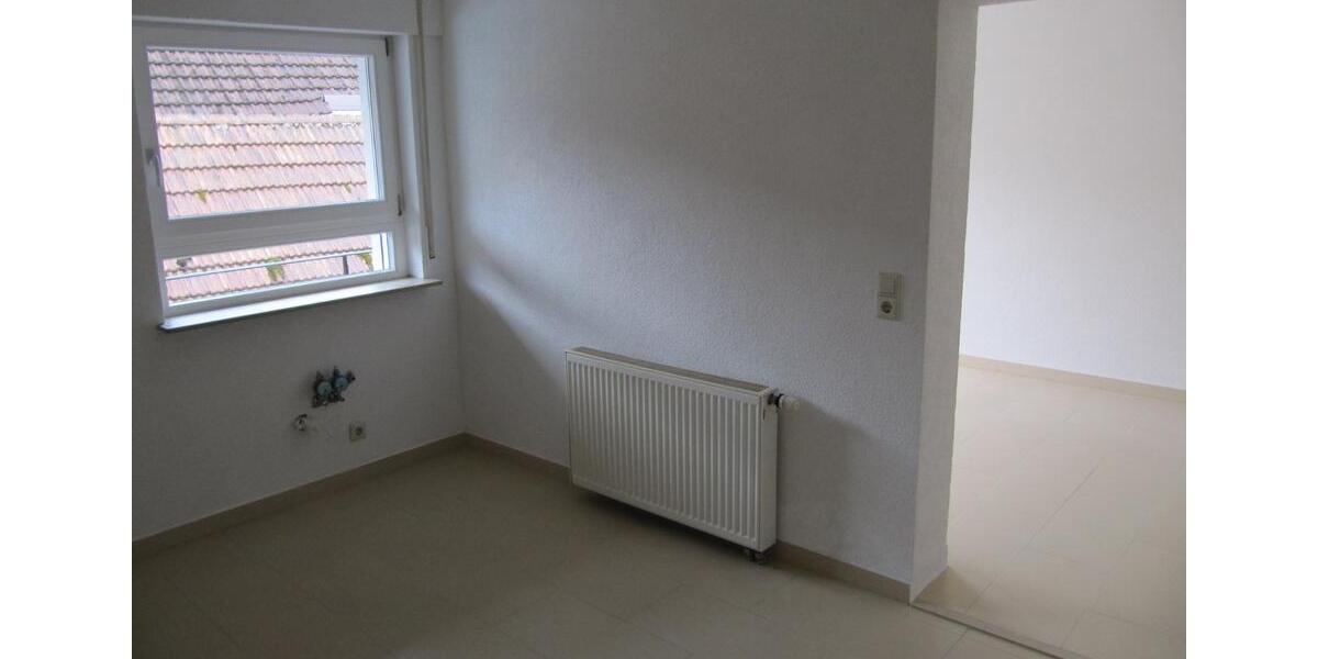 Etagenwohnung Oberkirch - 4.5 Zimmer, 133 m&sup2;, 1.200&euro; | Angebot:24364577