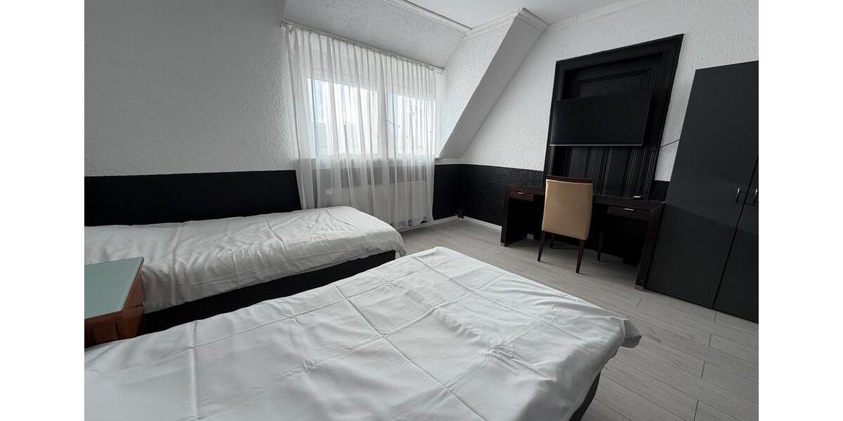 Wohnen auf Zeit Lüdenscheid - 5 Zimmer, 120 m&sup2;, 15&euro; | Angebot:26317719