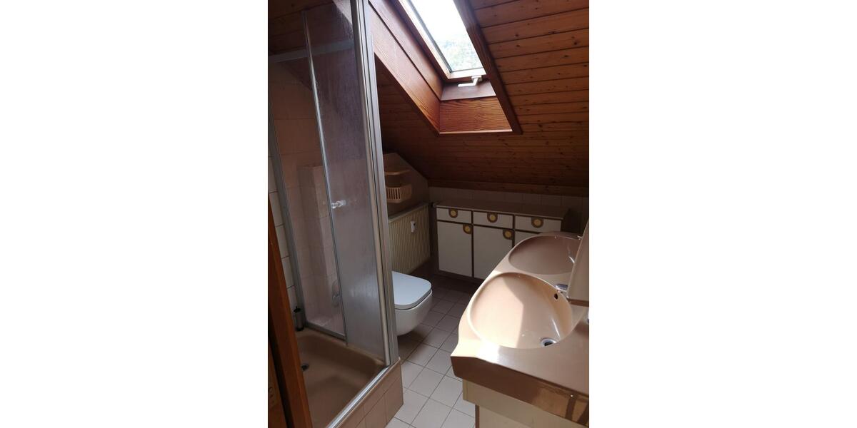 Dachgeschoßwohnung Lindenfels - 5 Zimmer, 110 m&sup2;, 550&euro; | Angebot:25837999