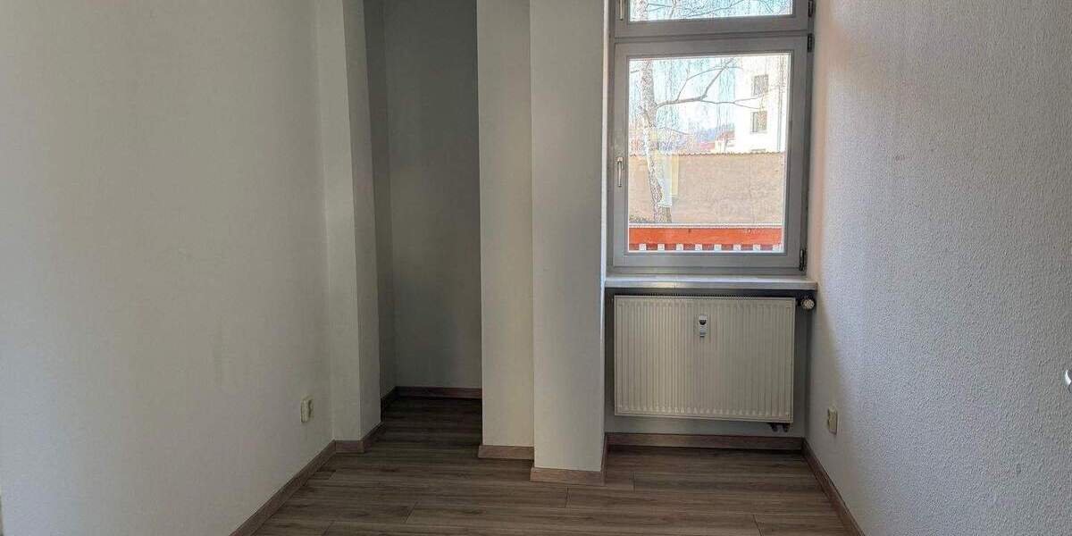 Etagenwohnung Meißen Cölln - 3 Zimmer, 56 m&sup2;, 350&euro; | Angebot:25770048