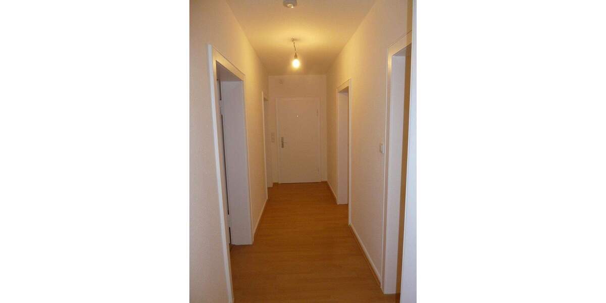 Etagenwohnung Hameln Nordstadt - 3 Zimmer, 81 m&sup2;, 725&euro; | Angebot:25752905