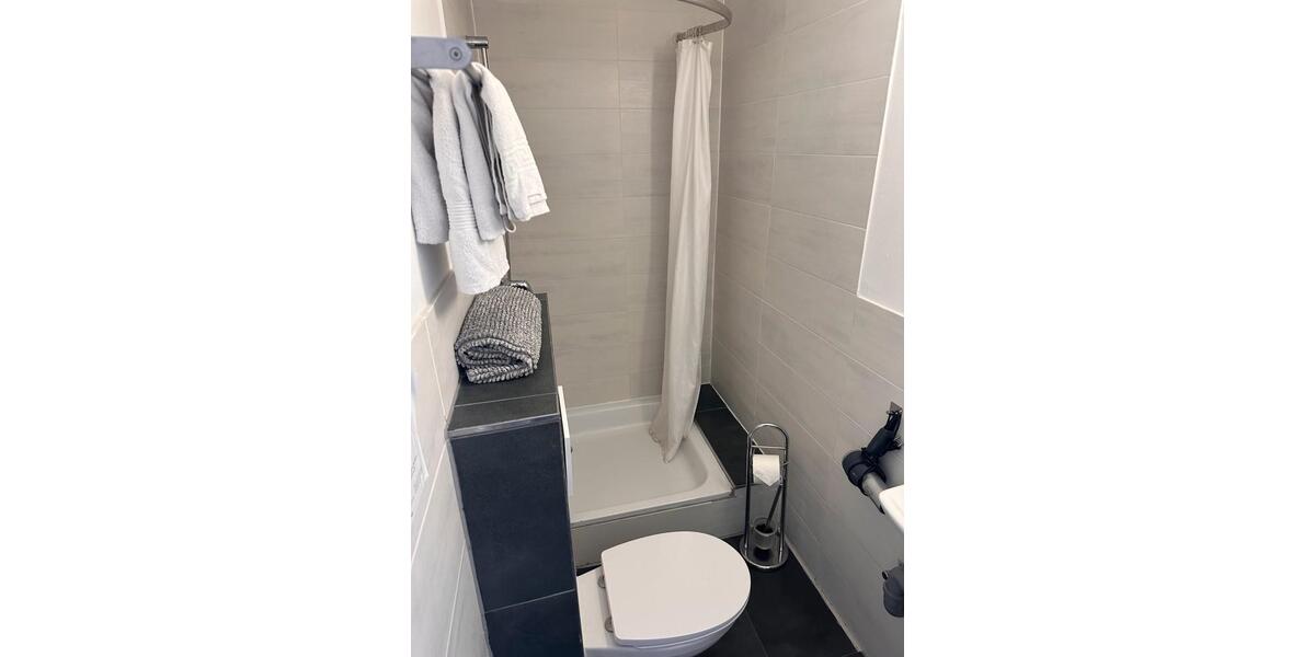 Wohnen auf Zeit Meckenbeuren - 7 Zimmer, 500&euro; | Angebot:23550881