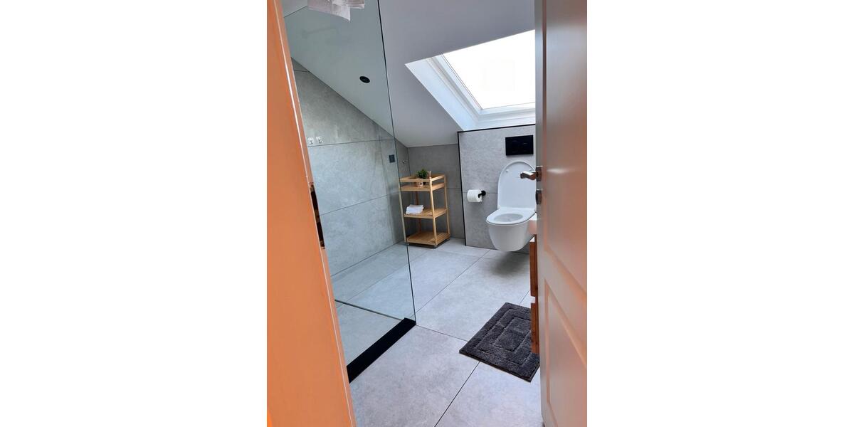 Wohnen auf Zeit Wesel Bislich - 5 Zimmer, 220 m&sup2;, 2.900&euro; | Angebot:26123312