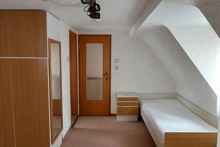 Gemütliches DG-WG-Zimmer
