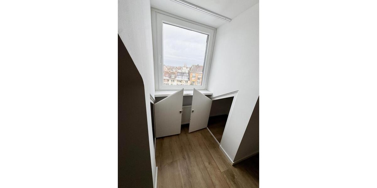Dachgeschoßwohnung Essen Stadtkern - 2 Zimmer, 60 m&sup2;, 620&euro; | Angebot:24429805