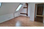 Schöne 2 Zimmer Dachgeschosswohnung ab sofort zu vermieten 2 zimmer