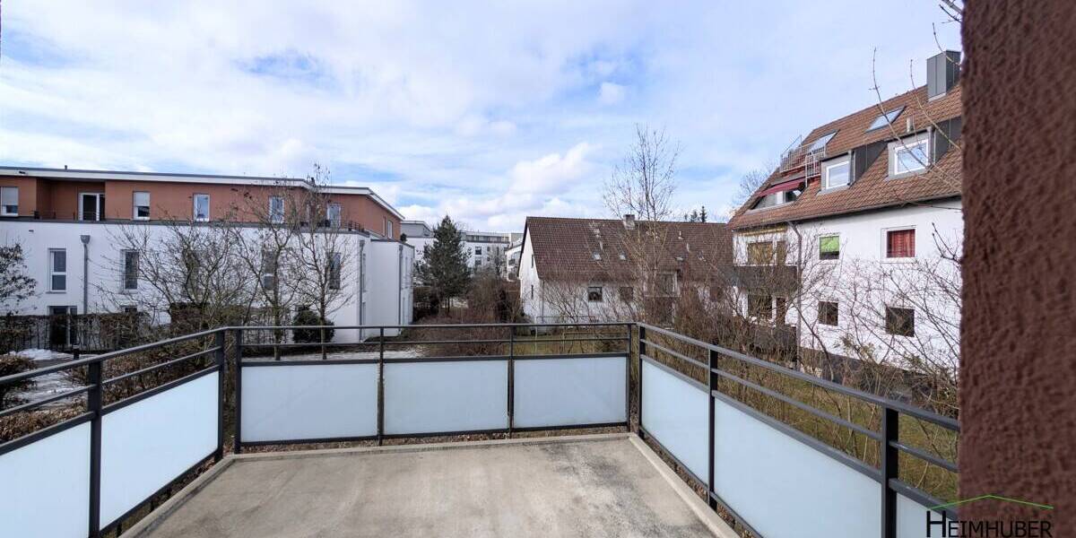Etagenwohnung München Ramersdorf-Perlach - 3 Zimmer, 102 m&sup2;, 2.100&euro; | Angebot:26043003