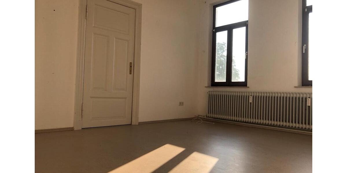 Dachgeschoßwohnung Elsfleth - 5 Zimmer, 171 m&sup2;, 1.085&euro; | Angebot:25904817