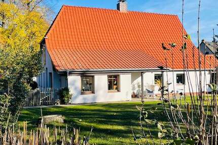 Haus Roggenstorf - 4 Zimmer, 160 m&sup2;, 1.500&euro; | Angebot:26754317
