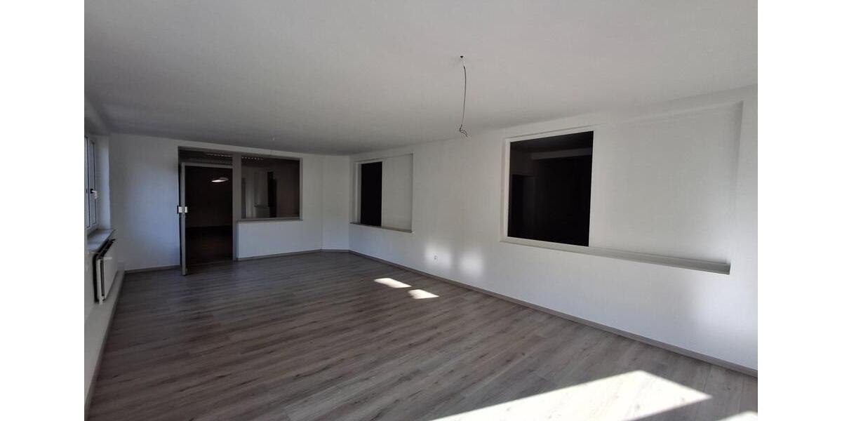 Kernsanierte Gewerbeeinheit in attraktiver Lage zimmer