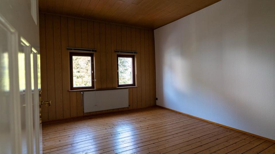 Dachgeschoßwohnung Saarbrücken St. Arnual - 3 Zimmer, 80 m&sup2;, 980&euro; | Angebot:26236826