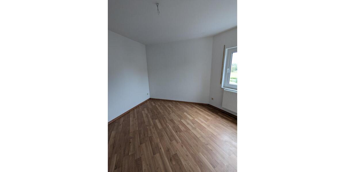 Etagenwohnung Wallhausen - 4 Zimmer, 115 m&sup2;, 549&euro; | Angebot:24675935