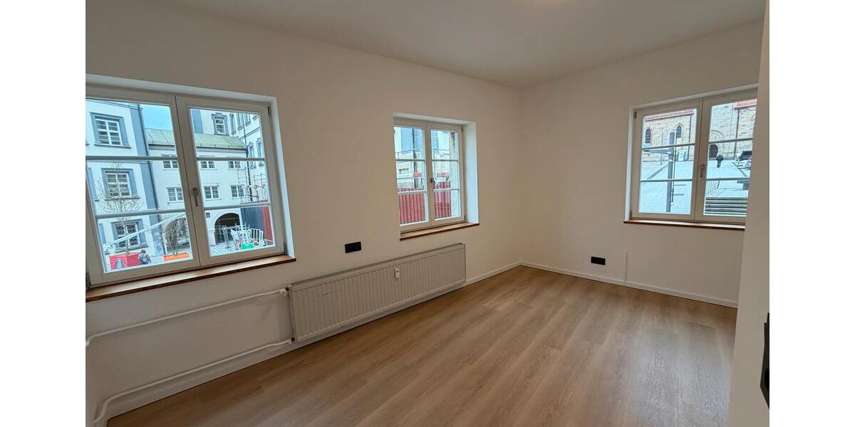 Etagenwohnung Ellwangen (Jagst) - 3 Zimmer, 60 m&sup2;, 1.100&euro; | Angebot:25512953