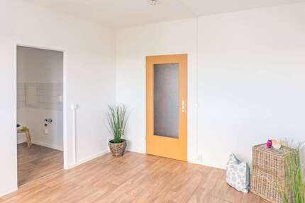 Wohnung zum Mieten in Chemnitz 201 € 33.55 m²