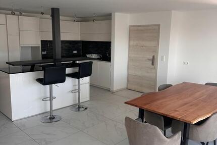 Wohnen auf Zeit Friedrichshafen - 5 Zimmer, 15 m&sup2;, 600&euro; | Angebot:26005694