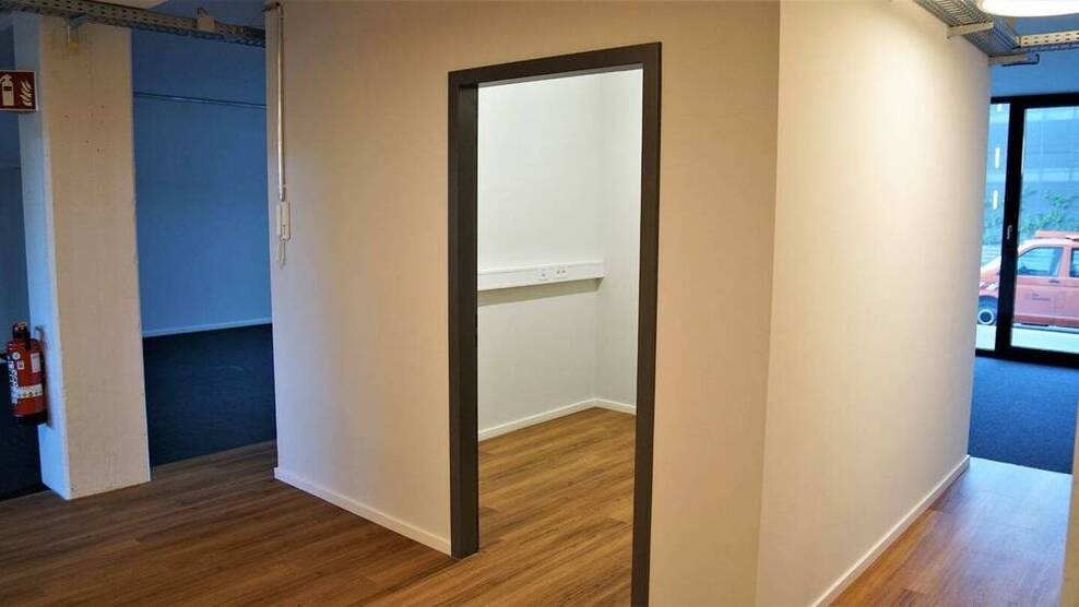 Moderne Büros mit großzügigen Fensterfronten - provisionsfrei & flexibel - All-in-Miete
