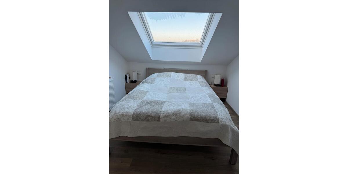 Dachgeschoßwohnung Bad Arolsen - 5 Zimmer, 105 m&sup2;, 870&euro; | Angebot:25947893