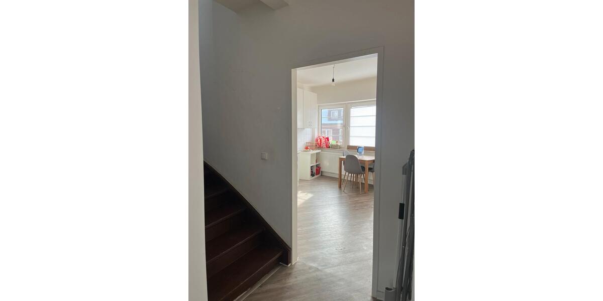 Etagenwohnung Kiel Schreventeich - 5 Zimmer, 98 m&sup2;, 1.648&euro; | Angebot:25591512