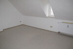 Drei-Zimmer-DachWohnung in ruhiger Lage mit guter Fernsicht