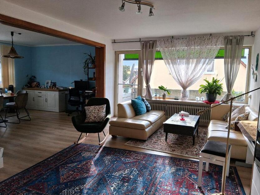 5 Zimmer-Wohnung im Zentrum Rödental zum Vermieten