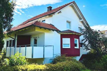 Haus Deißlingen - 4.5 Zimmer, 146 m&sup2;, 1.050&euro; | Angebot:27051404