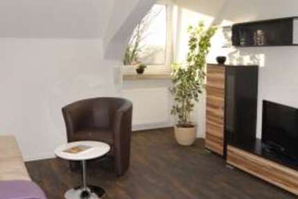 Zimmer Düsseldorf Stadtbezirk 5 - 2 Zimmer, 1.350&euro; | Angebot:26219828