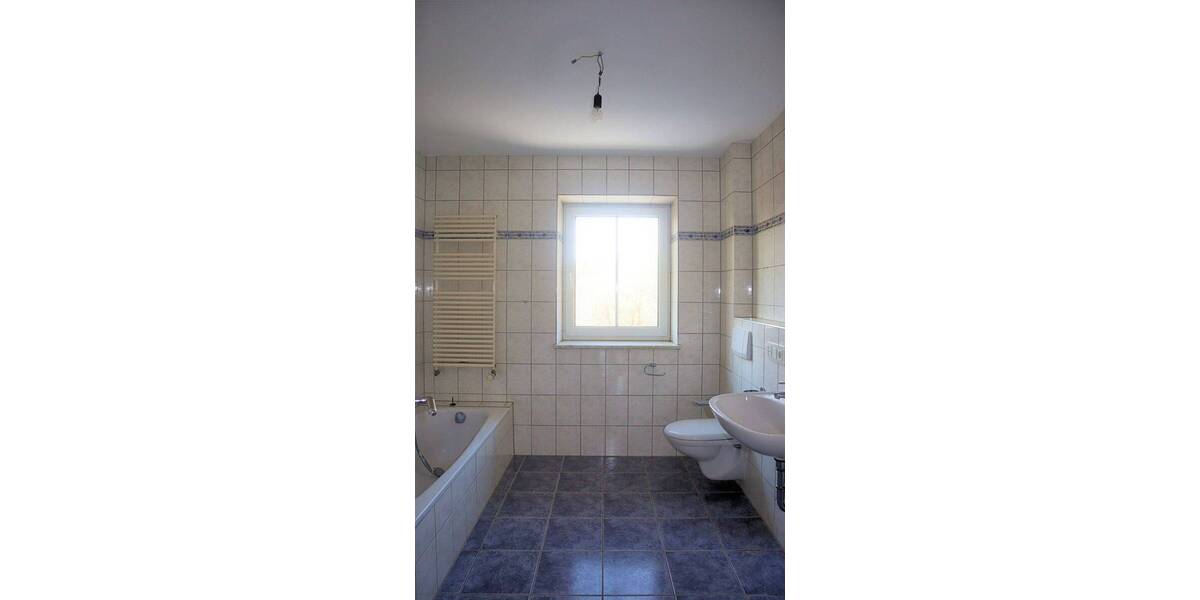 Etagenwohnung Wörth Hofsingelding - 3 Zimmer, 109 m&sup2;, 1.650&euro; | Angebot:26673173
