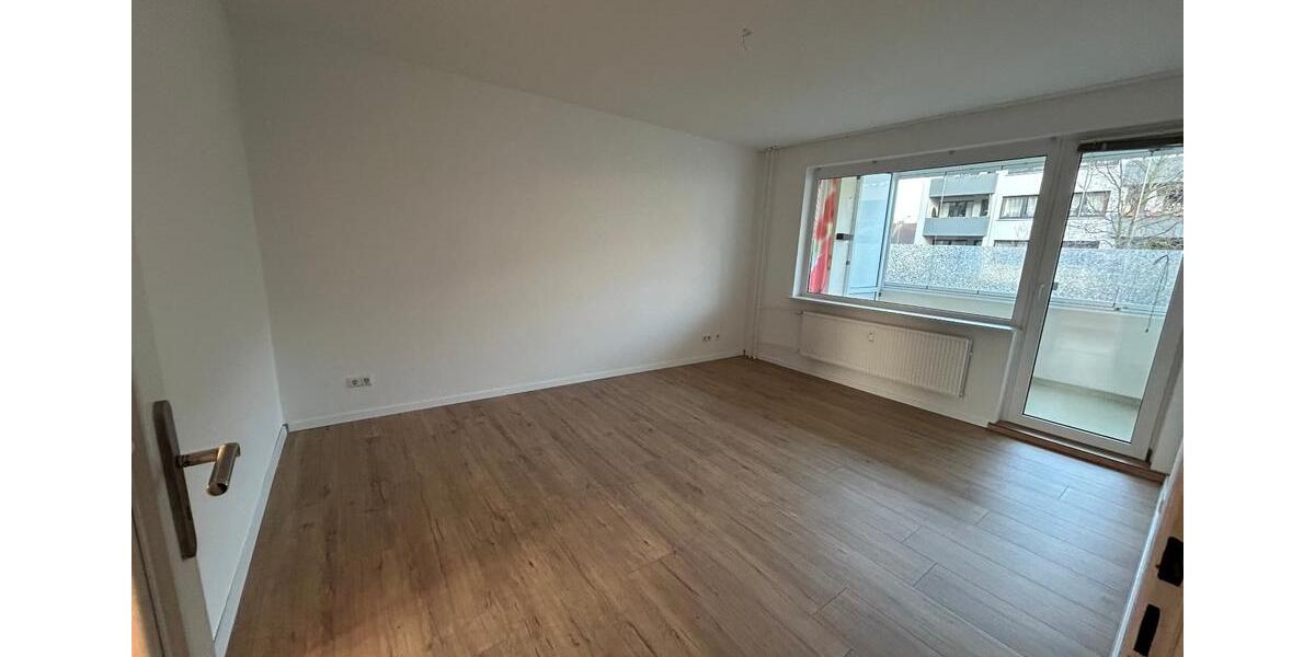 Zu Vermieten: 3-Zimmer-Wohnung mit EBK in RönnebeckFarge 3 zimmer