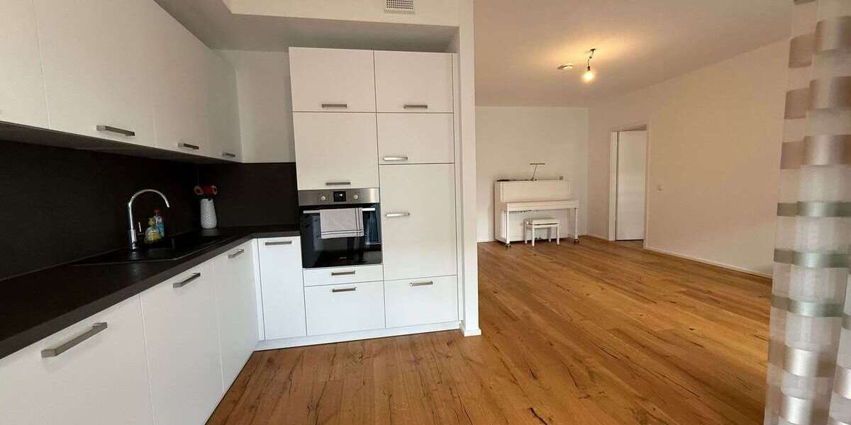 Wohnung zum Mieten in Augsburg 1.000 € 67.97 m² 2 zimmer