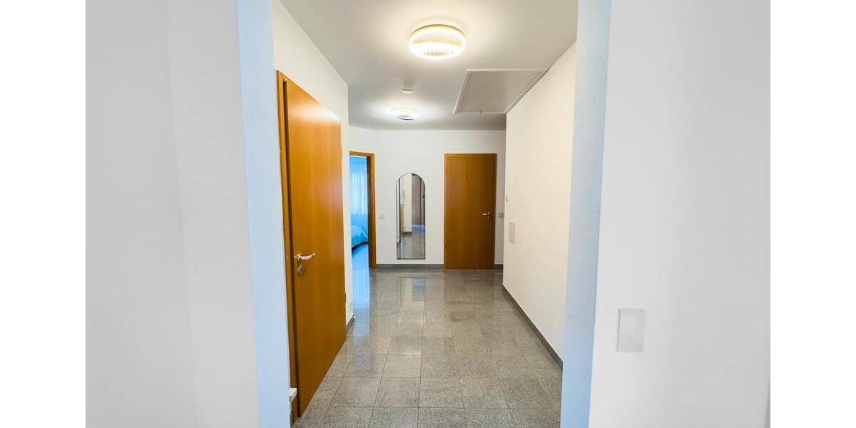 Dachgeschoßwohnung Vaihingen an der Enz - 3 Zimmer, 99 m&sup2;, 1.250&euro; | Angebot:25055327