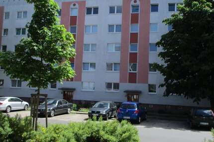 Wohnung Neubrandenburg Oststadt - 4 Zimmer, 76 m&sup2;, 366&euro; | Angebot:27221068