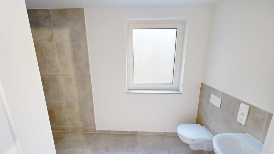 Etagenwohnung Euskirchen Dom-Esch - 4 Zimmer, 204 m&sup2;, 2.190&euro; | Angebot:24444910