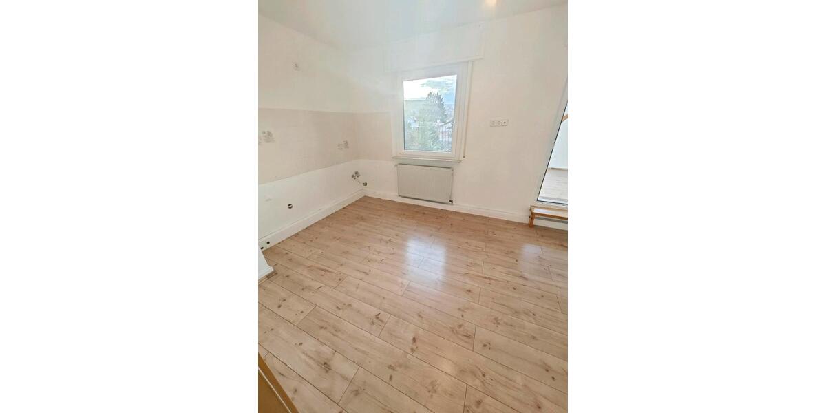 Etagenwohnung Malsch - 3 Zimmer, 100 m&sup2;, 850&euro; | Angebot:23834914