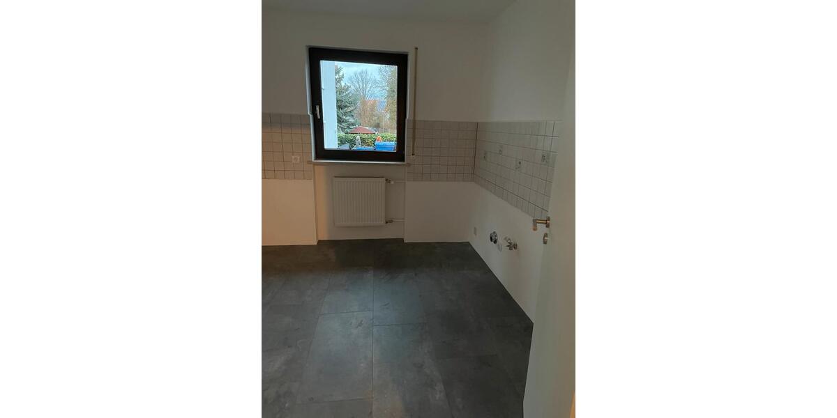 Erdgeschoßwohnung Bad Windsheim - 4 Zimmer, 125 m&sup2;, 1.200&euro; | Angebot:26413721