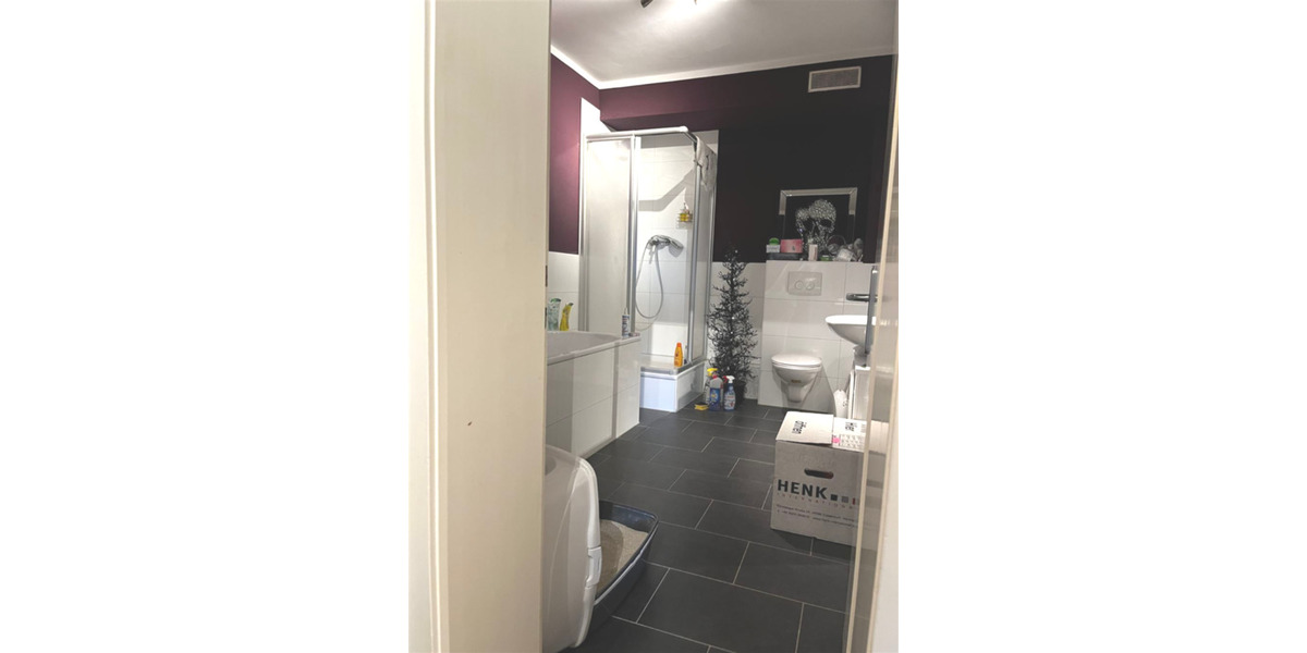 Helle 2-Zimmer-Wohnung mit großer Dachterrasse in ruhigem Haus 2 zimmer