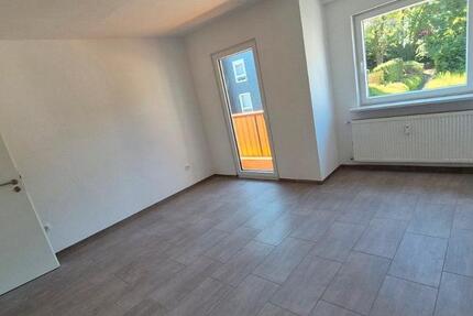 Wohnung Remscheid Gemarkung Bergisch Born - 3 Zimmer, 71 m&sup2;, 880&euro; | Angebot:24584338