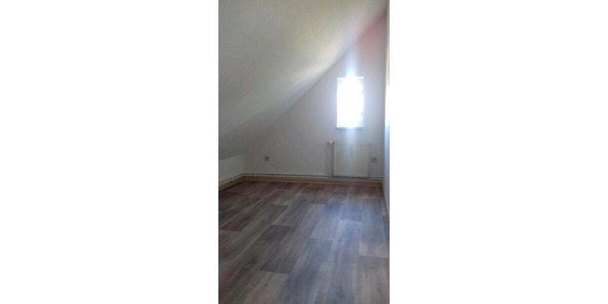 Dachgeschoßwohnung Blankenburg (Harz) - 2 Zimmer, 39 m&sup2;, 250&euro; | Angebot:24680275