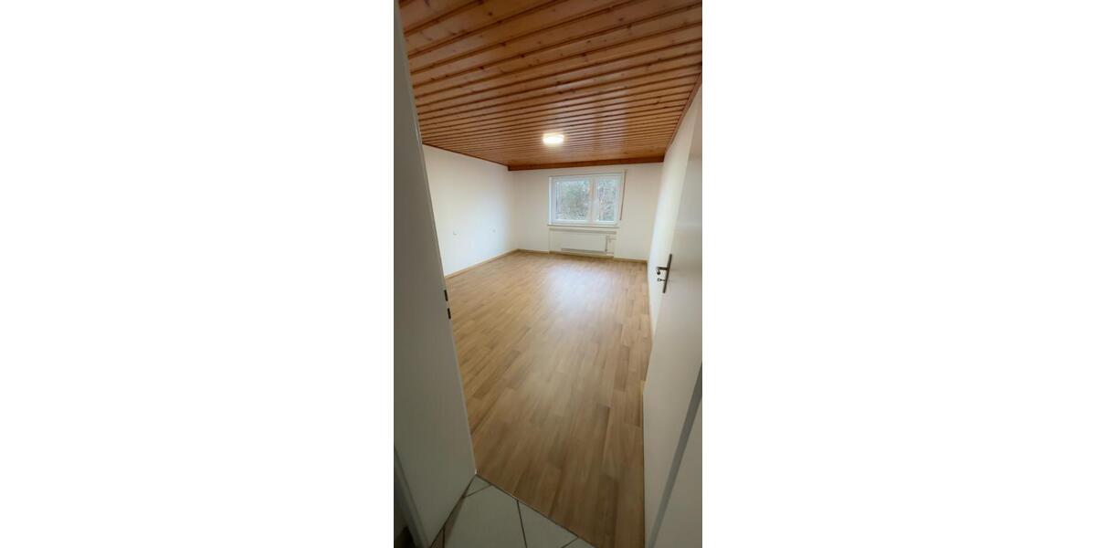 Erdgeschoßwohnung Niederrieden - 3 Zimmer, 86 m&sup2;, 960&euro; | Angebot:25915904