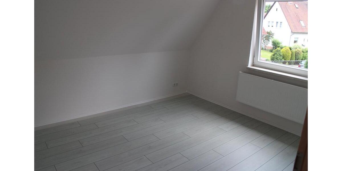 Einfamilienhaus Hambühren - 5 Zimmer, 100 m&sup2;, 1.200&euro; | Angebot:26607172