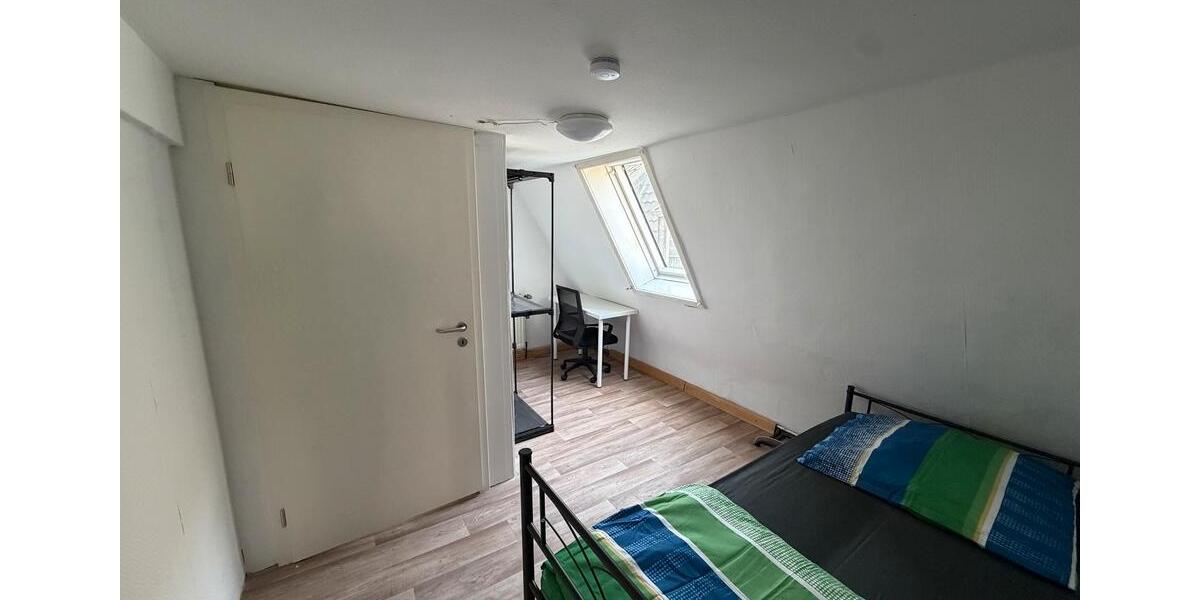 Wohnen auf Zeit Velbert Langenberg - 8 Zimmer, 150 m&sup2;, 500&euro; | Angebot:25550413