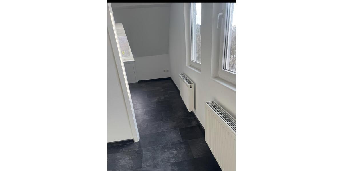 Dachgeschoßwohnung Schwäbisch Hall - 4 Zimmer, 100 m&sup2;, 800&euro; | Angebot:26517734