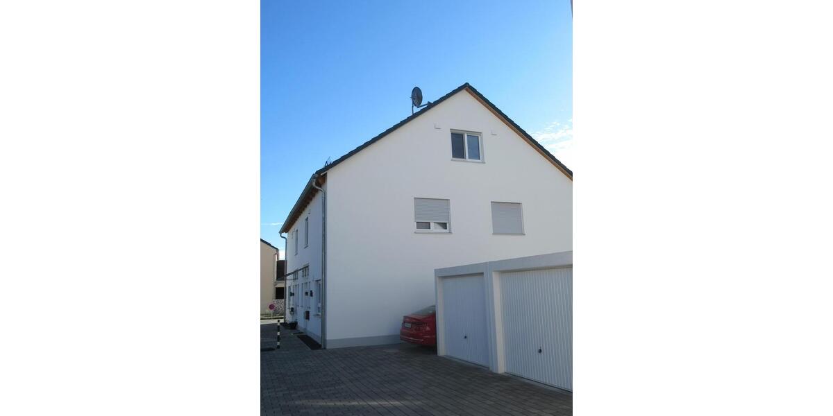 Doppelhaushälfte Ingolstadt Nordost - 5 Zimmer, 145 m&sup2;, 1.690&euro; | Angebot:26579076
