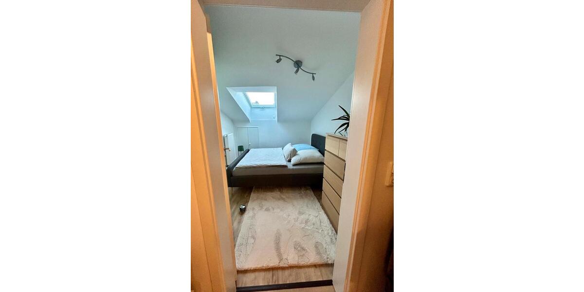 Dachgeschoßwohnung Schweinfurt Haardt - 3 Zimmer, 70 m&sup2;, 800&euro; | Angebot:26237277
